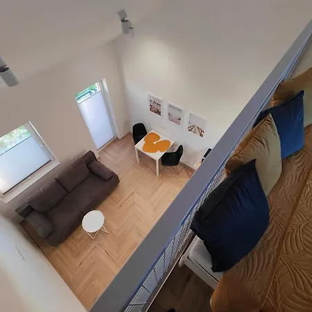 Turkusowa Kamienica Pierwoszyno