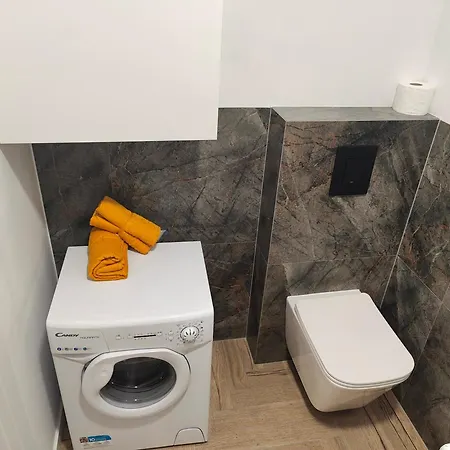 Turkusowa Kamienica דירה
