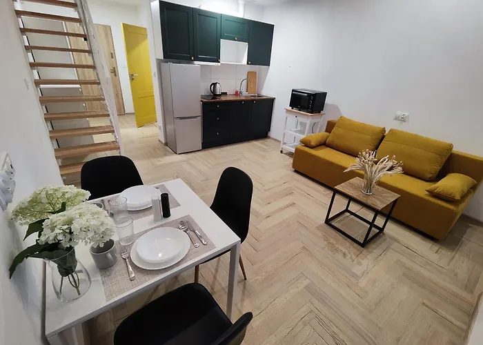 Turkusowa Kamienica Lägenhet Pierwoszyno